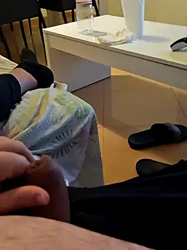 t-dog26 online show from December 2025 02:40:01 AM