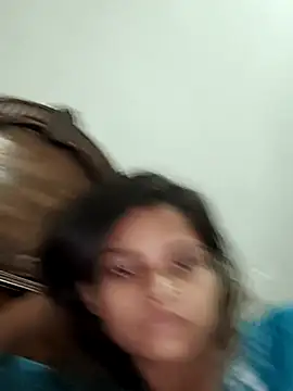 Komal0099 online show from December 2025 03:23:02 AM