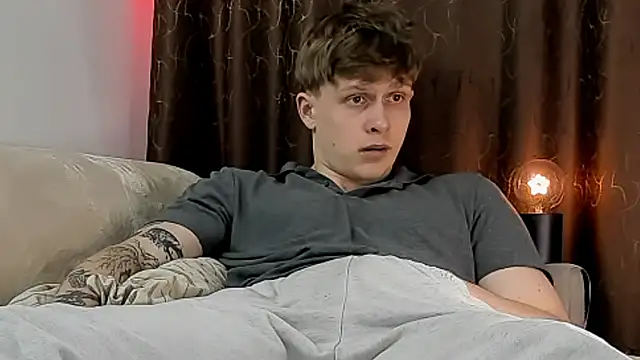 TalkingHead 0  online show from April 2026 04:30:02 PM