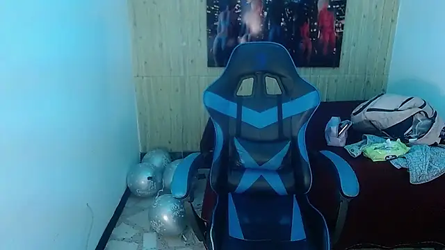 Snapshot of alison_moon7 chatting on September 2025 12:06:01 PM alison moon7 online show from September 2025 12:06:01 PM