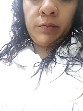 Snapshot of alison_moon7 chatting on October 2025 11:33:02 AM alison moon7 online show from October 2025 11:33:02 AM