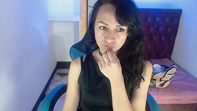 Snapshot of alison_moon7 chatting on October 2025 11:32:02 AM alison moon7 online show from October 2025 11:32:02 AM