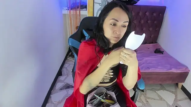 Snapshot of alison_moon7 chatting on October 2025 12:39:02 PM alison moon7 online show from October 2025 12:39:02 PM