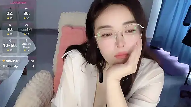 Xiali-166 online show from December 2025 01:45:02 AM