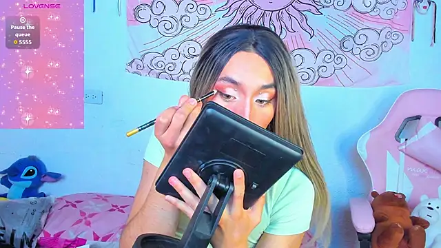 brihanna cooper online show from April 2026 02:01:02 PM