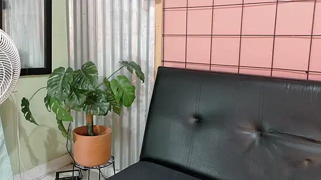 Snapshot of Daiisy_kiss chatting on February 2026 07:58:01 AM Daiisy kiss online show from February 2026 07:58:01 AM