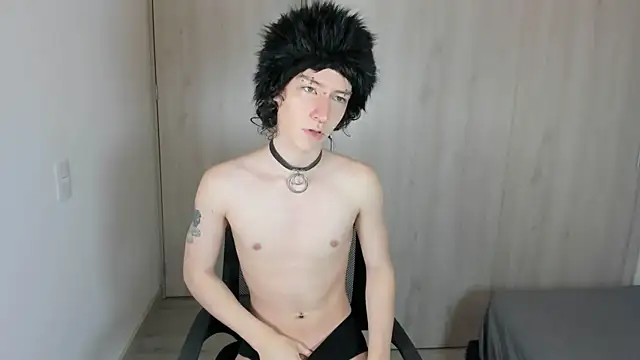 Snapshot of v3niceb1tch chatting on November 2025 03:11:02 PM v3niceb1tch online show from November 2025 03:11:02 PM