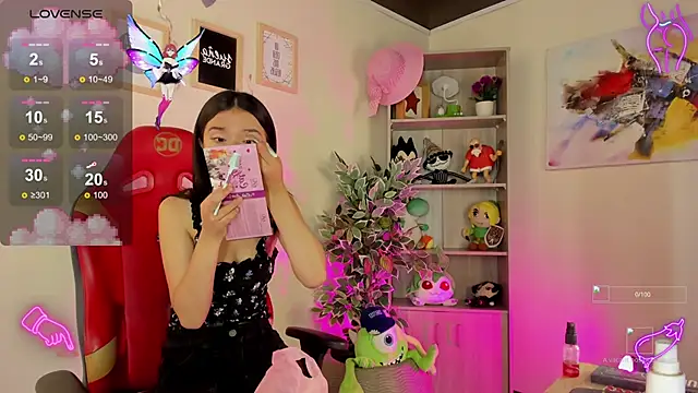 Lana Dreams  online show from September 2025 01:12:02 PM