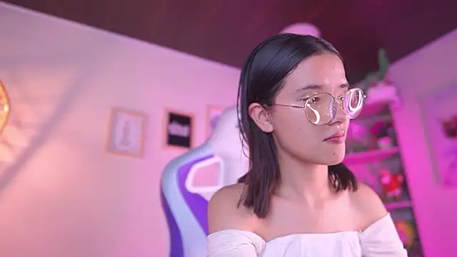 Lana Dreams  online show from November 2025 02:10:01 AM