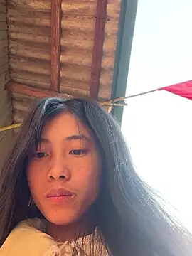 EmLy02 online show from January 2026 01:22:02 AM