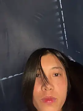 Snapshot of EmLy02 chatting on May 2026 07:24:02 AM EmLy02 online show from May 2026 07:24:02 AM