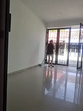 Snapshot of Nina_vallon chatting on November 2025 01:21:02 PM Nina vallon online show from November 2025 01:21:02 PM