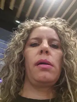 Snapshot of Nina_vallon chatting on November 2025 11:05:01 PM Nina vallon online show from November 2025 11:05:01 PM