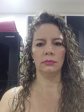 Snapshot of Nina_vallon chatting on May 2026 10:33:01 AM Nina vallon online show from May 2026 10:33:01 AM