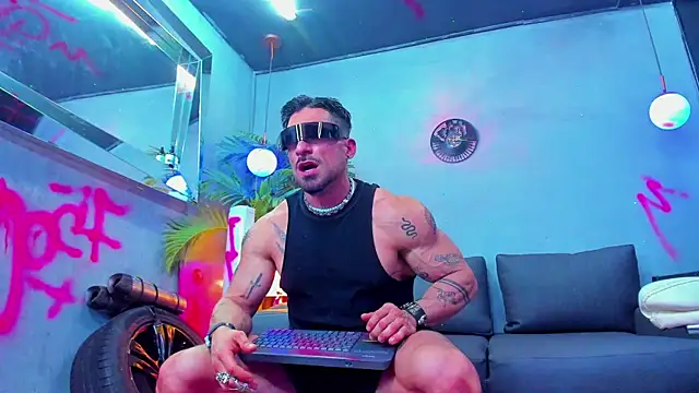 dennis cox1 online show from September 2025 03:50:02 AM