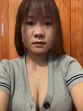 qinejr37 online show from October 2025 12:35:02 AM