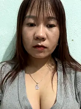 qinejr37 online show from November 2025 01:08:01 AM