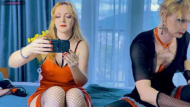 LolaSpaisTS online show from September 2025 12:44:02 AM