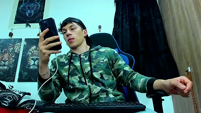 javiersexymann online show from March 2025 02:04:02 AM