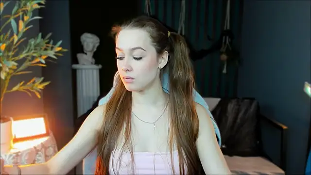 Snapshot of ArielSykes chatting on October 2025 05:13:02 PM ArielSykes online show from October 2025 05:13:02 PM