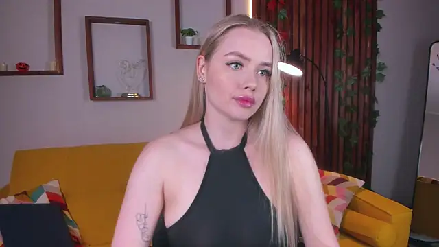 AvroraGoldie online show from November 2025 03:27:01 AM