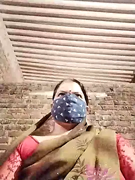 Rajnee33A online show from November 2025 11:20:01 AM