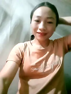 lucybaby00 online show from December 2025 06:27:02 PM