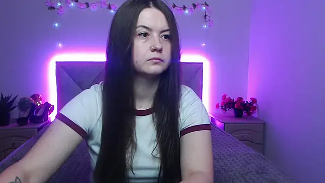 Snapshot of MavkaCute chatting on May 2026 05:52:01 PM MavkaCute online show from May 2026 05:52:01 PM