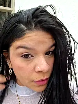 Eiimy pretty online show from October 2025 08:18:02 PM