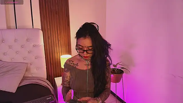 ViolettaAlemida online show from January 2026 01:15:02 PM