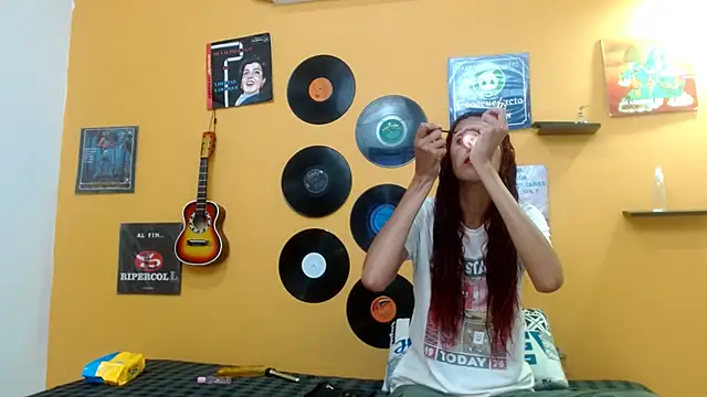 skinnyverus18 online show from September 2025 07:08:02 PM