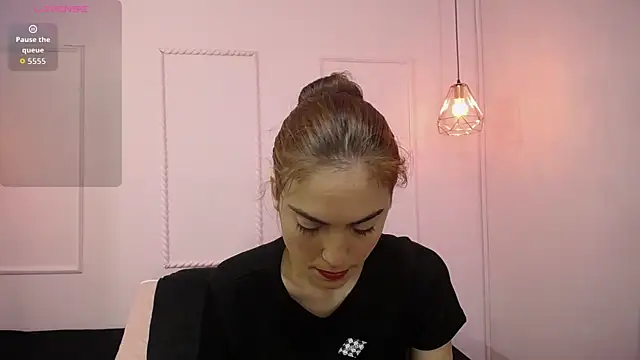 danna7cute online show from September 2025 09:15:01 PM