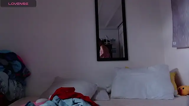 AllysonStonne online show from December 2025 07:53:01 PM