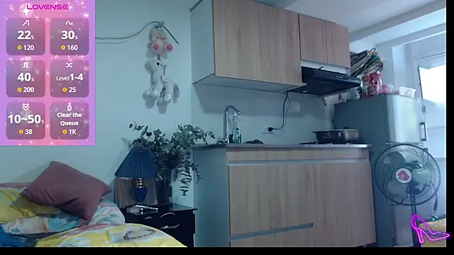 AllysonStonne online show from March 2026 07:51:02 PM