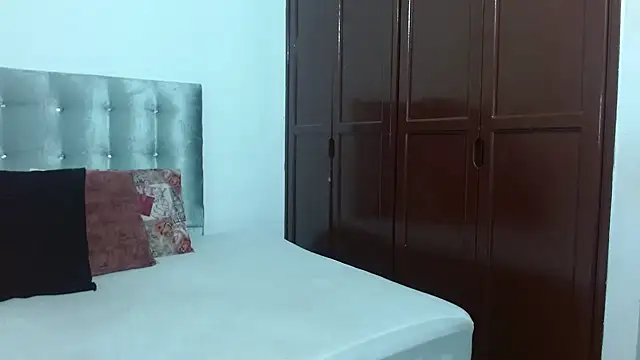 DaiishaWolf online show from September 2025 07:03:01 PM