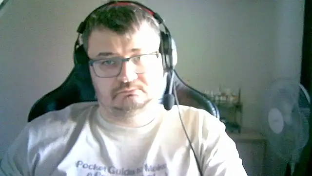 SirAbuser online show from October 2025 07:00:02 AM