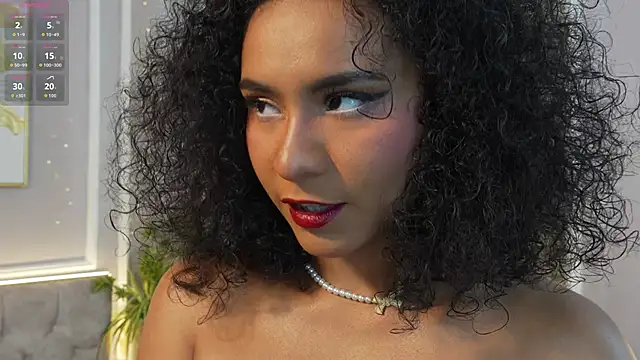 Snapshot of ellette__ chatting on February 2026 07:31:02 PM ellette online show from February 2026 07:31:02 PM