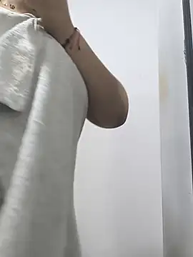 Snapshot of butterfly777_ chatting on September 2025 10:27:01 AM butterfly777 online show from September 2025 10:27:01 AM