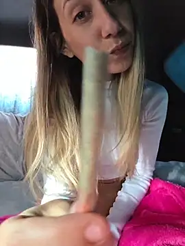 PetiteSecrets online show from November 2025 12:37:02 PM