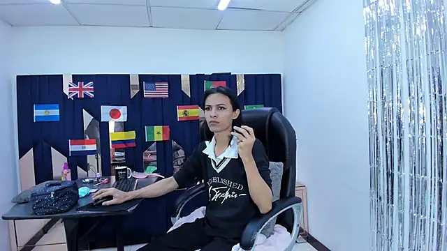 Aisha hotts777 online show from July 2026 08:22:02 PM