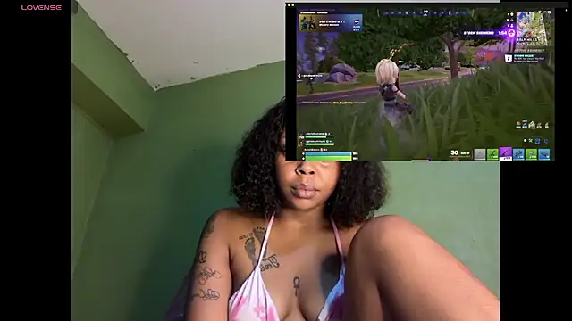 Liaprettygirl online show from April 2026 01:41:01 PM