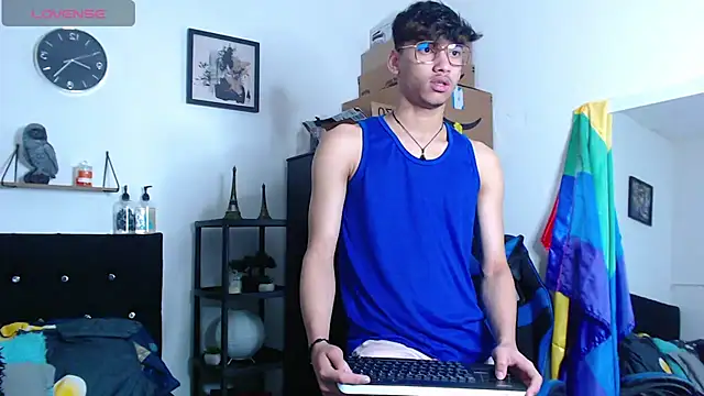 Gael Jones online show from September 2025 02:22:02 PM