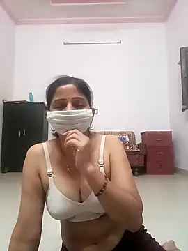 BITEXBABYlove online show from October 2025 02:47:02 PM