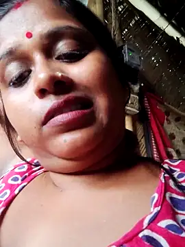 Hot-Show2 online show from October 2025 10:48:01 AM