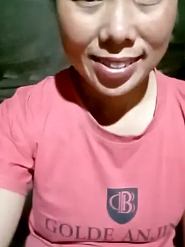 LyyChac online show from November 2025 10:06:01 AM