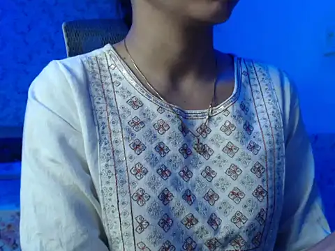 snow white123 online show from November 2025 08:40:01 PM