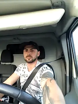 papichulo0099 online show from October 2025 05:08:01 AM