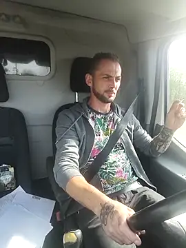 papichulo0099 online show from October 2025 11:21:02 AM