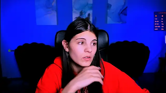 lizzie boom online show from November 2025 08:20:01 PM