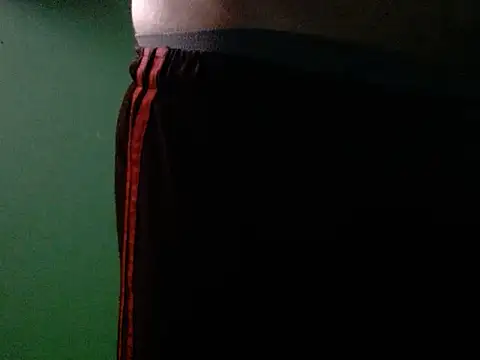 Snapshot of pau888kkkk chatting on November 2025 05:57:01 PM pau888kkkk online show from November 2025 05:57:01 PM